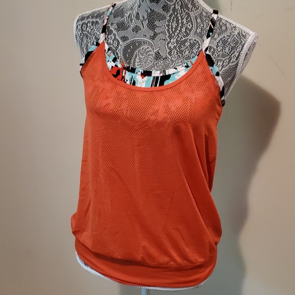 New! Soybu sports top,size Med